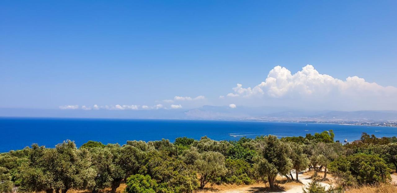 Villa Yiangos House Neo Chorio Esterno foto